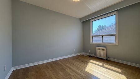For Lease - 139 Royal York Road Unit# 3, Toronto, Ontario - Photo 4