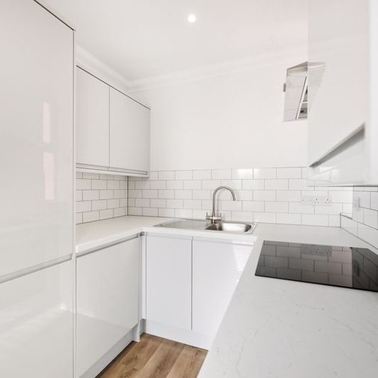 Salisbury Road, Southsea - Photo 1