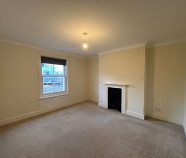 Lansdowne Street, Hove - Photo 5