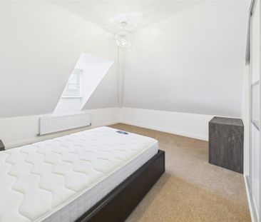 1 bedroom House share to rent - Photo 3