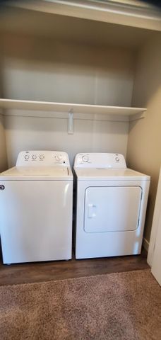 Duplex in Blackfalds with GARAGE and PET FRIENDLY! - Photo 4