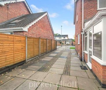 Bosworth Close, Hinckley, LE10 - Photo 1