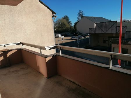Location Appartement 3 pièces 69m² - Photo 3