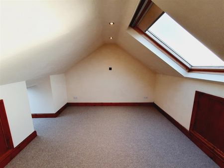 2 Bedroom Flat to Rent in Mill Road, Kettering, Northants, NN16 - Photo 2