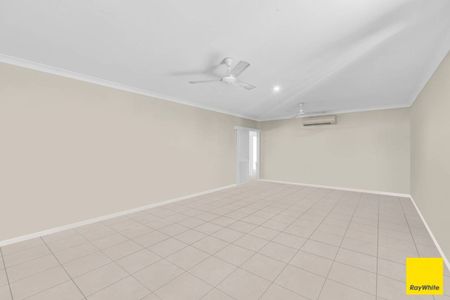 Four Bedroom Home - Low Maintenance Property (unfurnished) - Photo 2