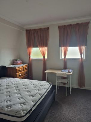 Sunshine West - Photo 1