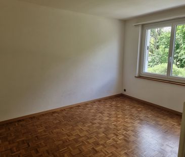 Appartement de 3 pièces au 1er étage avec part au grand jardin commun - Photo 1