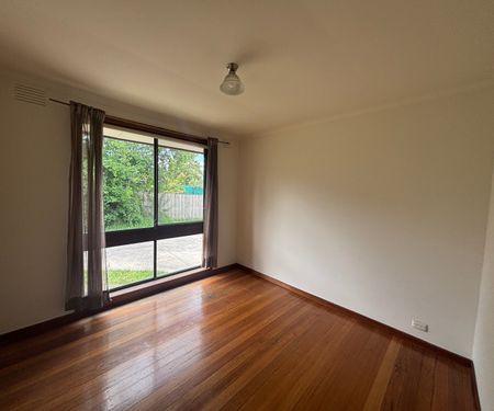 Freshly Painted & Perfectly Positioned Single-Level Living - Photo 4