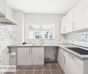 3 bedroom terraced house to rent - Photo 5