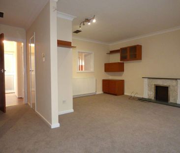 3 bedroom terraced house to rent - Photo 2