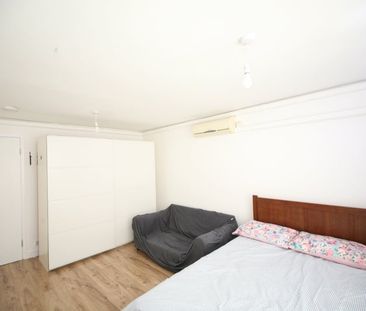 Room in a Shared House, Portgate Close, W9 - Photo 2