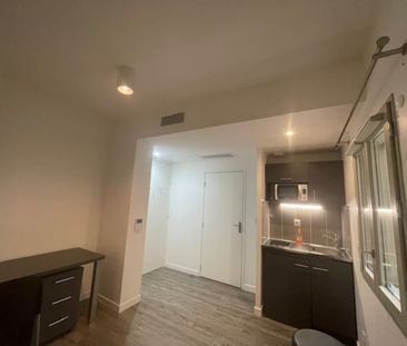 Location Appartement 1 pièce 15m² - Photo 2