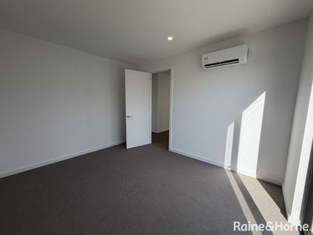 Brand New Family Home Oakden Rise! - Photo 4