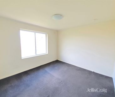 One-Bedroom Apartment - Photo 1