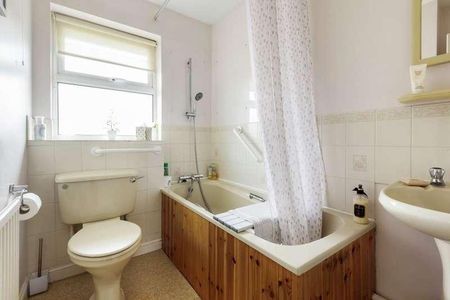 Didcot, Oxfordshire, OX11 - Photo 4