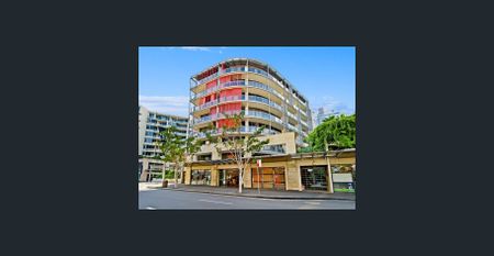 North facing large studio with water views - Photo 4