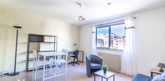 Location Appartement 1 pièce 27m² - Photo 2