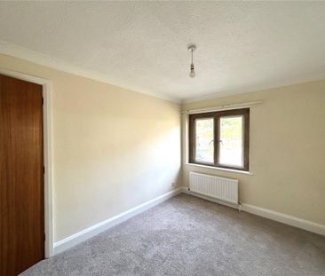 4 bedroom detached house to rent - Photo 6