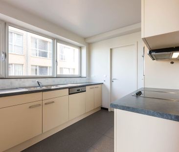 Ruim appartement op prachtige ligging met 3 slaapkamers en ondergro... - Photo 2
