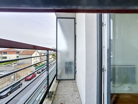 Appartement T1 SURESNES à louer - Photo 4