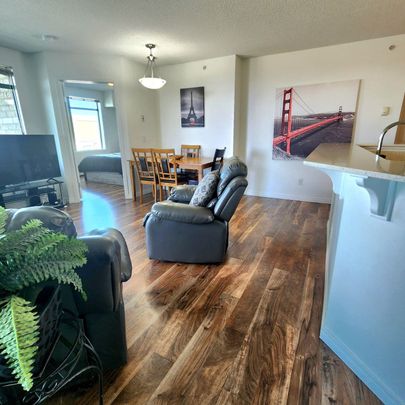 1811, 1121 6 Ave, SW, Calgary, AB - Photo 1