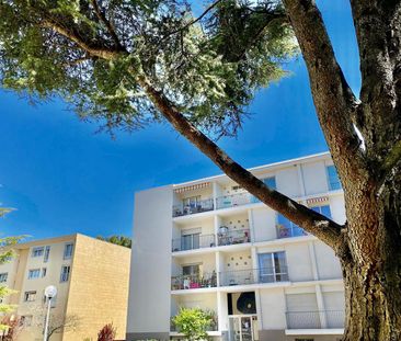 Location Appartement 3 pièces 74m² AIX EN PROVENCE 90ème - Photo 4