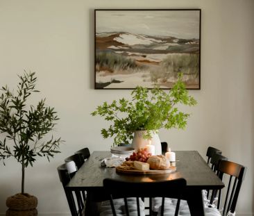 Elegant Family Living in a Sought-After Locale - Photo 4