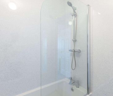 2 bedroom property to rent - Photo 2