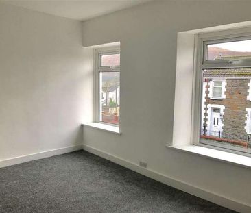 Park View, Llanbradach, Caerphilly, CF83 - Photo 2