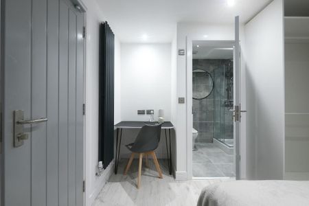 6 bedroom house to rent - Photo 3