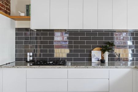 Character, Comfort & Convenience in One - Photo 2