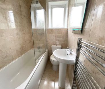 2 bedroom terraced house to rent - Photo 5