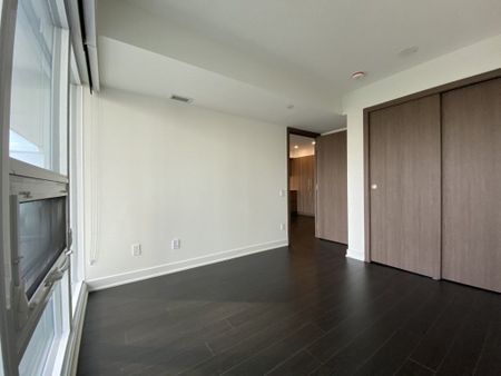For Lease - 17 Bathurst Street Unit# 1011, Toronto, Ontario - Photo 3