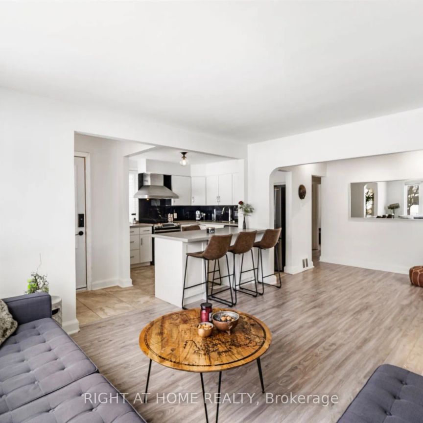 Detached Home For Lease | E8332698 - Photo 1