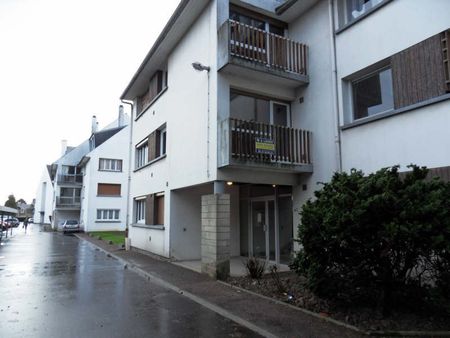Location Appartement 2 pièces 45m² BAYEUX 14400 - Photo 4
