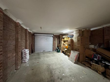 FOR RENT - Spacious 3 Bedroom Family Home in Yagoona - Photo 5