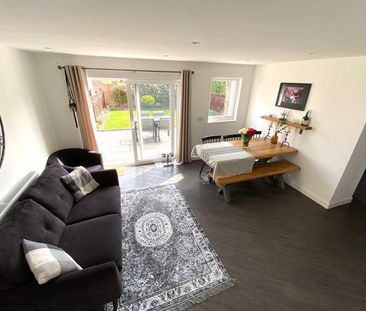 3 bedroom detached house to rent - Photo 3