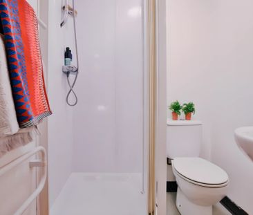 Classic Bigger Shared Apartment - Photo 5