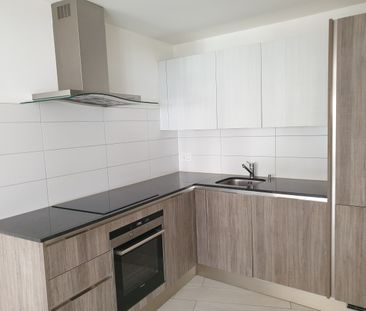 Grand appartement de 2 pièces au 1er étage avec ascenseur et entrée... - Photo 5