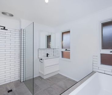 Neat Family Home - Photo 6