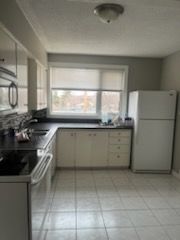 🏡 2 Bedroom / 1 Bath - Photo 2