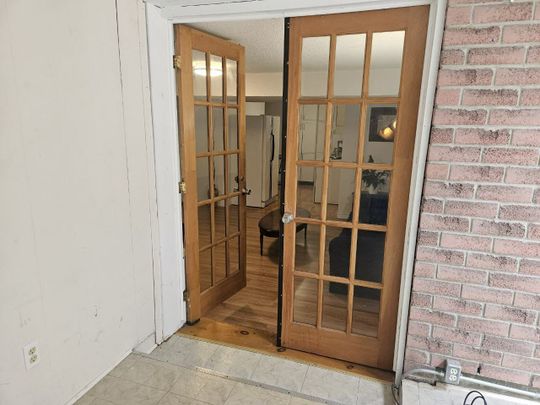 For Lease - 333 Ironwood Road Unit# BASEMENT, Guelph, Ontario - Photo 1
