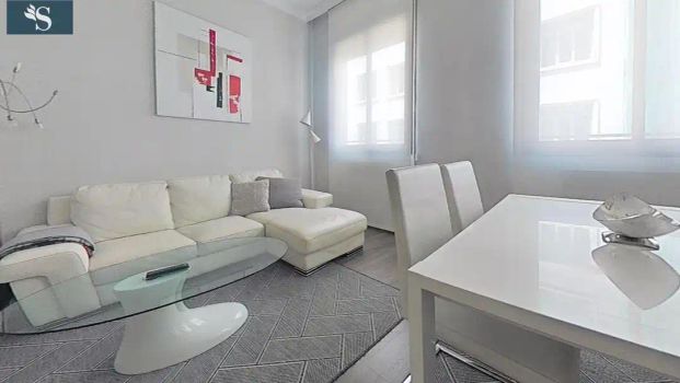 Piso de alquiler en Calle Virgen de Los Peligros, Cortes - Huertas - Photo 1