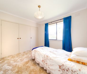 10 Monbulk Court, Cheltenham - Photo 4