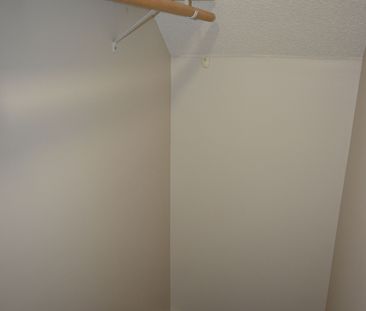 For Lease - 43 Pear Tree Mews Unit# B, Toronto, Ontario - Photo 1