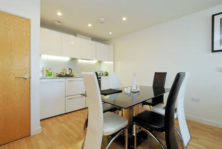 2 bedroom flat to rent - Photo 4