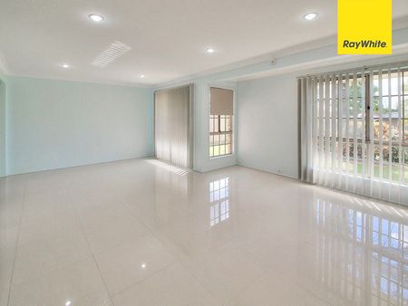 Spacious Family Living - 4 Bedrooms, 3 Bathrooms - Photo 4