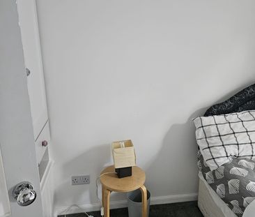 Room in a Shared House, Cheltenham Road, E10 - Photo 3