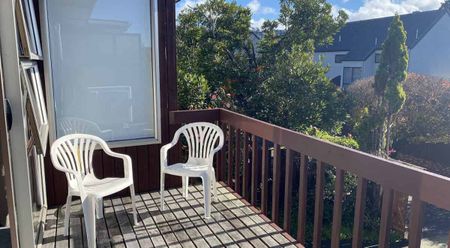 Remuera, 3 bedrooms, $690 - Photo 2
