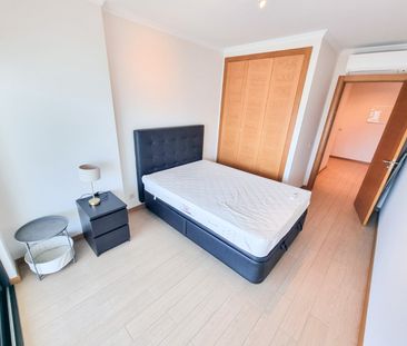 Apartamento T2 para Arrendamento Anual na Praia da Rocha, Portimão - Photo 3